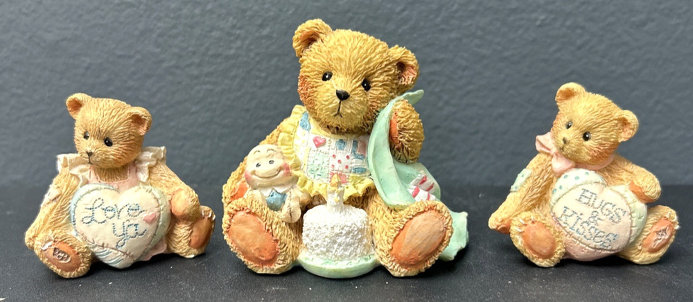 Enesco Priscilla Hillman 1992 1993 Mini Bears Baby 1st BDay Hugs Kisses Love Ya